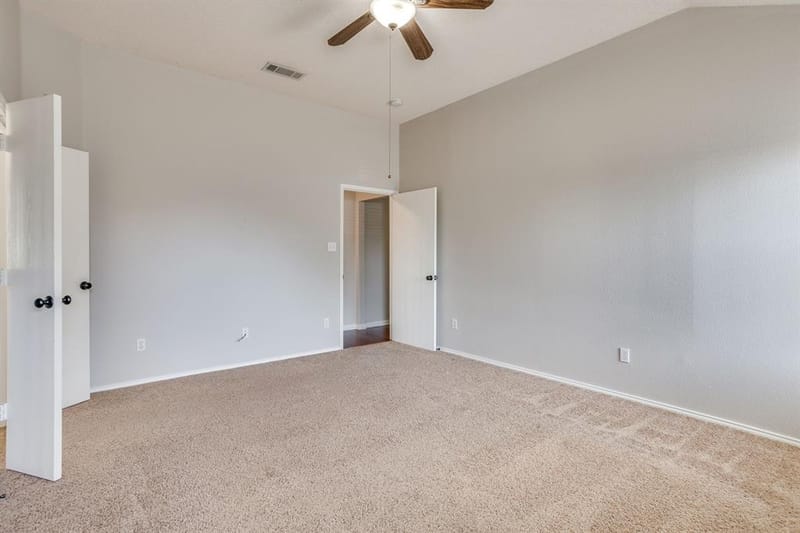 400 Bretts Way, Burleson TX 76028 - Photo 14