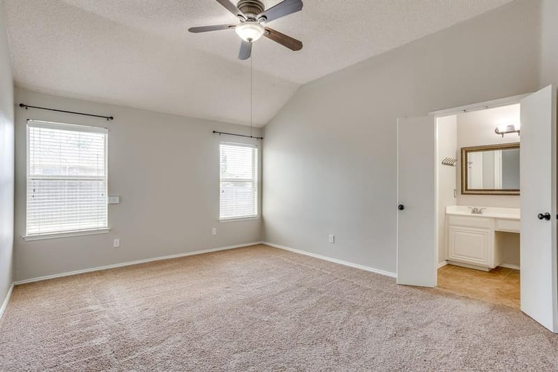 400 Bretts Way, Burleson TX 76028 - Photo 13