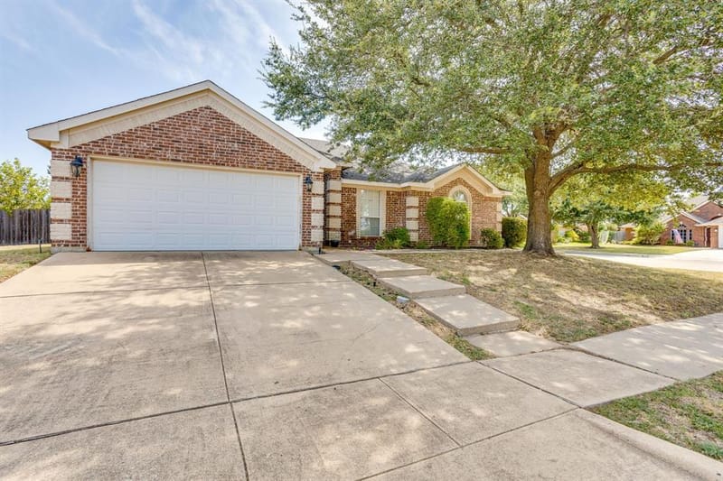 400 Bretts Way, Burleson TX 76028 - Photo 27