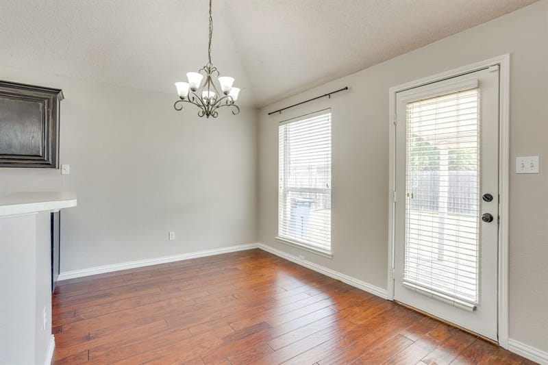 400 Bretts Way, Burleson TX 76028 - Photo 11