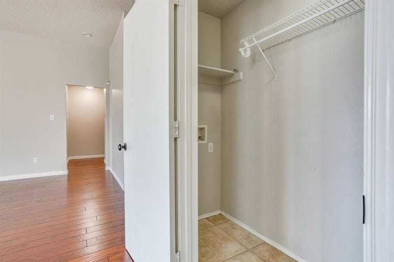 400 Bretts Way, Burleson TX 76028 - Photo 12