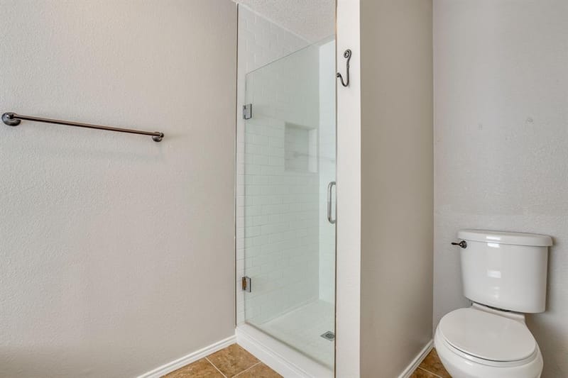 400 Bretts Way, Burleson TX 76028 - Photo 16