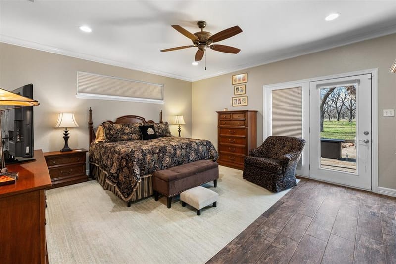 8903 Ravenswood Road, Granbury TX 76049 - Photo 17