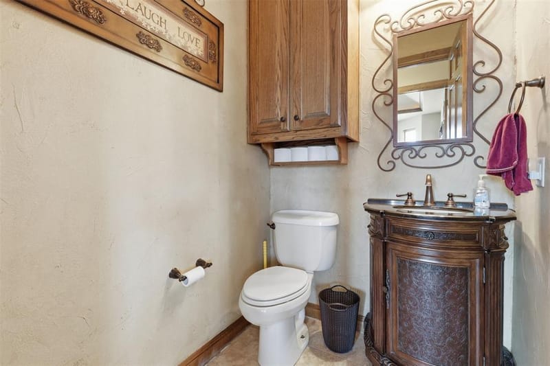 2606 Waters Edge Drive, Granbury TX 76048 - Photo 12
