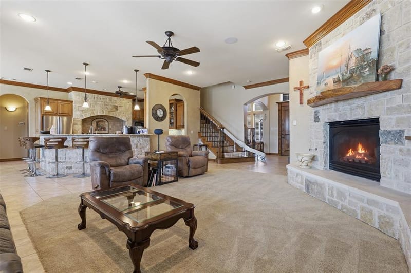 2606 Waters Edge Drive, Granbury TX 76048 - Photo 7