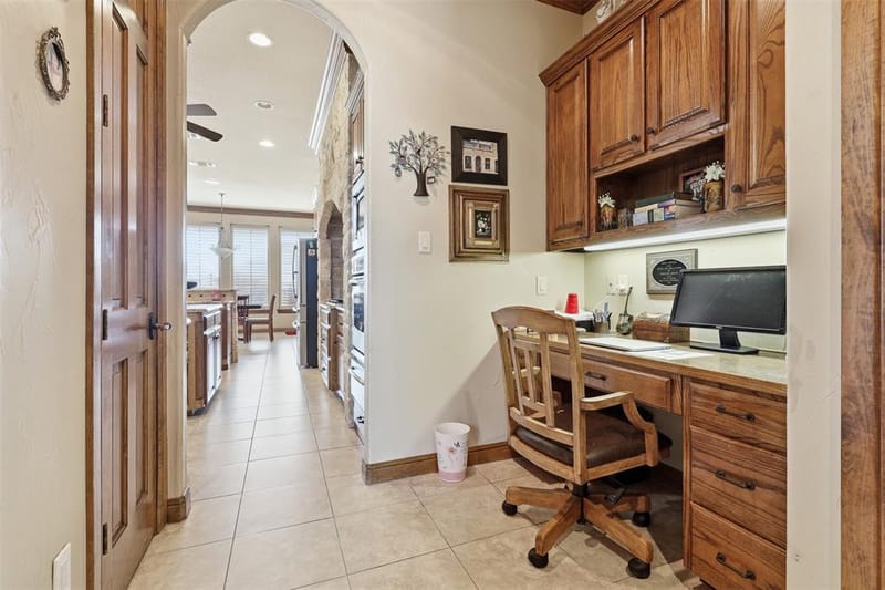 2606 Waters Edge Drive, Granbury TX 76048 - Photo 20