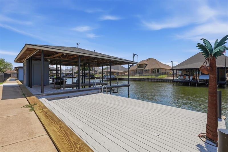 2606 Waters Edge Drive, Granbury TX 76048 - Photo 38