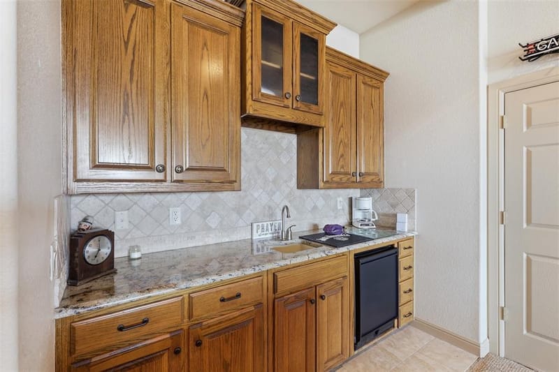 2606 Waters Edge Drive, Granbury TX 76048 - Photo 31