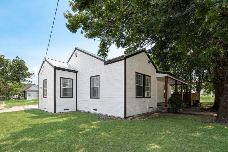 2203 Wesley Street, Greenville TX 75401 - Photo 23