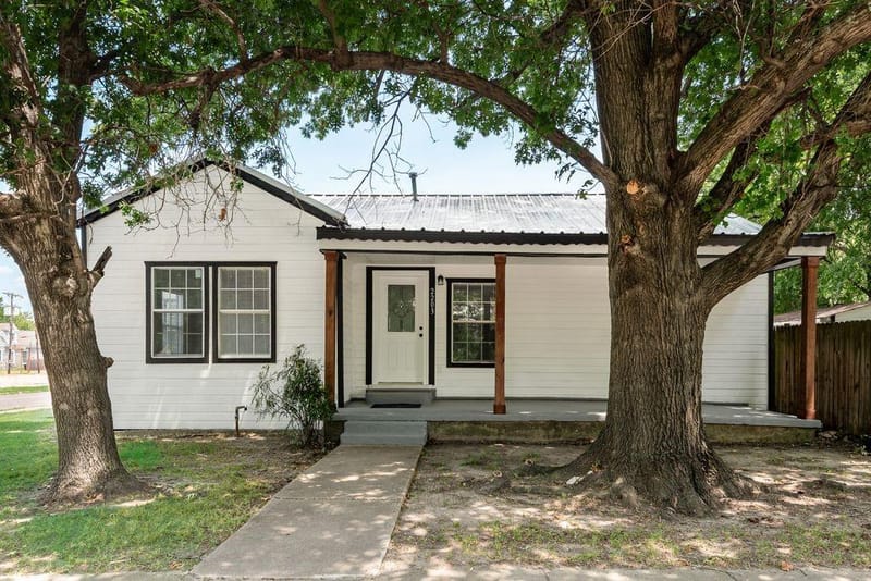 2203 Wesley Street, Greenville TX 75401