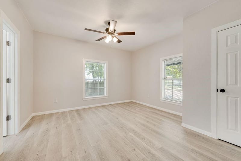 2203 Wesley Street, Greenville TX 75401 - Photo 14