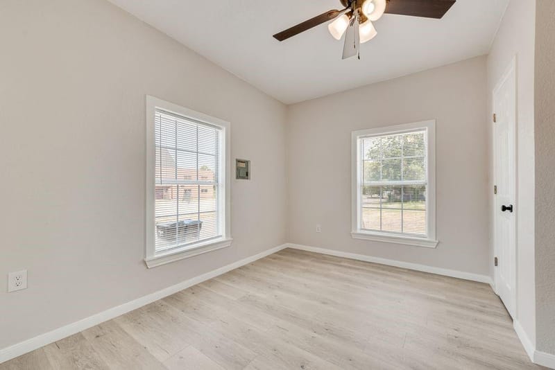 2203 Wesley Street, Greenville TX 75401 - Photo 18