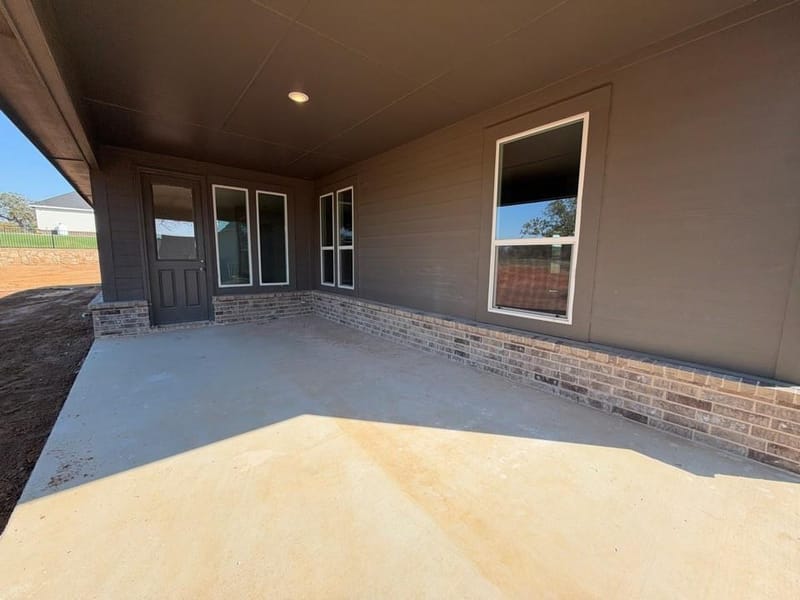 205 Oak Grove Way, Springtown TX 76082 - Photo 10