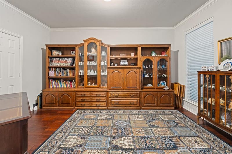 943 Monticello Drive, Burleson TX 76028 - Photo 6