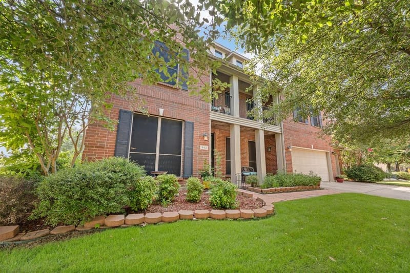 943 Monticello Drive, Burleson TX 76028