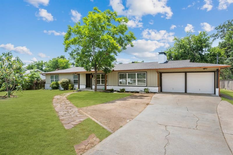2320 N Edgewood Terrace, Fort Worth TX 76103