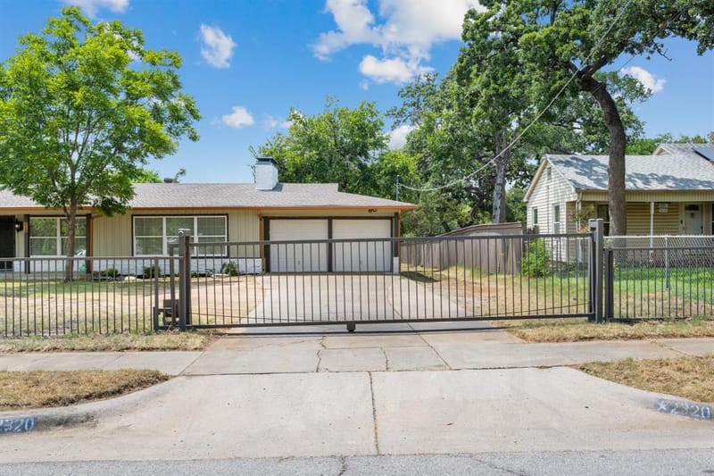 2320 N Edgewood Terrace, Fort Worth TX 76103 - Photo 24