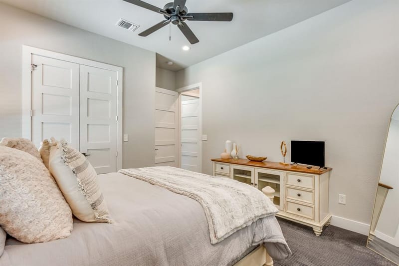 3131 Trailwood Drive E, Burleson TX 76028 - Photo 27