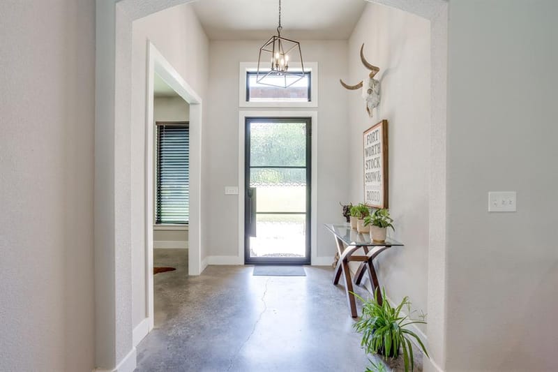 3131 Trailwood Drive E, Burleson TX 76028 - Photo 6