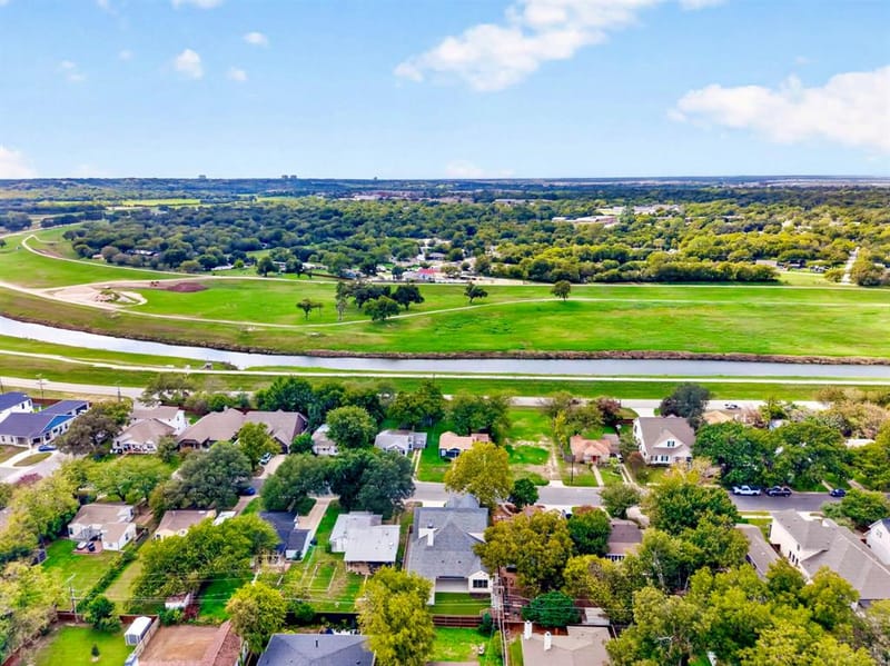 820 Edgefield Road, Fort Worth TX 76107 - Photo 8