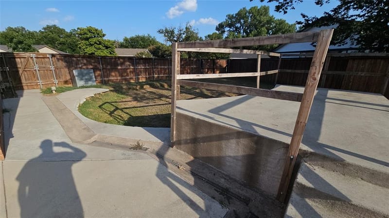 833 James Street, Azle TX 76020 - Photo 6