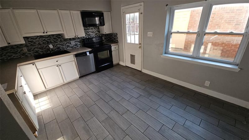 833 James Street, Azle TX 76020 - Photo 12