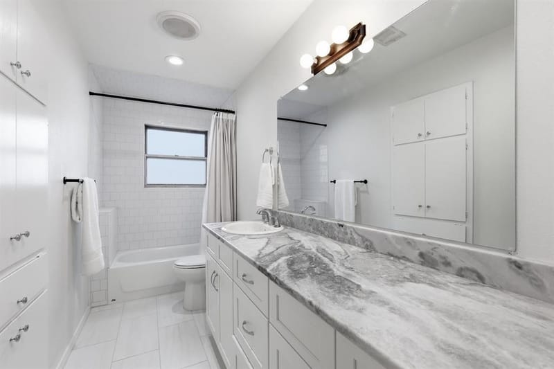 709 Lexington Drive, Irving TX 75061 - Photo 17