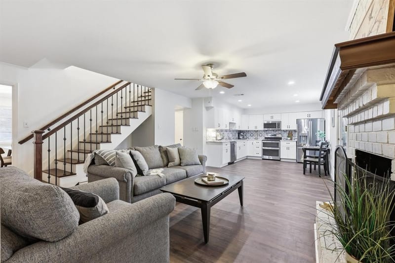 709 Lexington Drive, Irving TX 75061 - Photo 9
