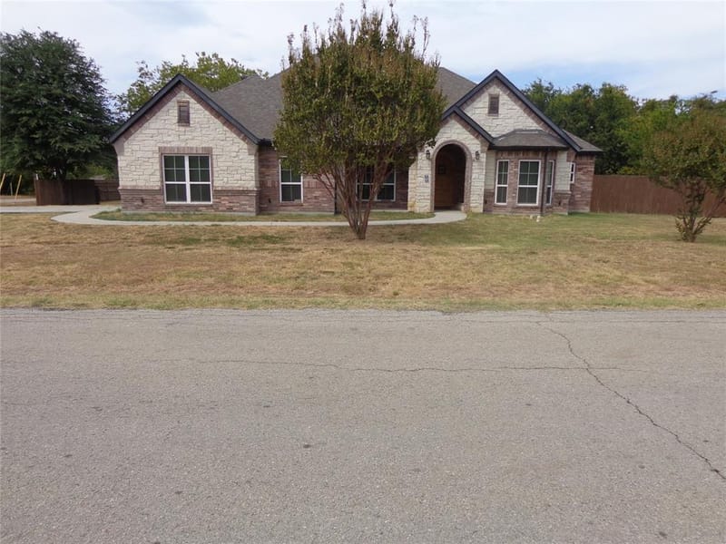 6617 Sunshine Valley Drive, Arlington TX 76016
