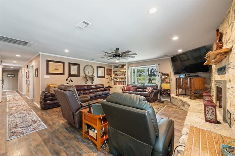 7208 E County Road 405, Alvarado TX 76009 - Photo 6