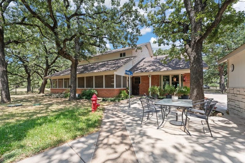 7208 E County Road 405, Alvarado TX 76009 - Photo 32