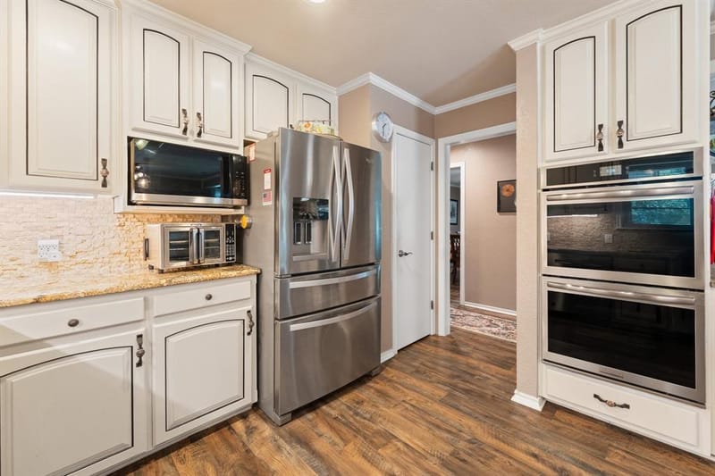 7208 E County Road 405, Alvarado TX 76009 - Photo 9