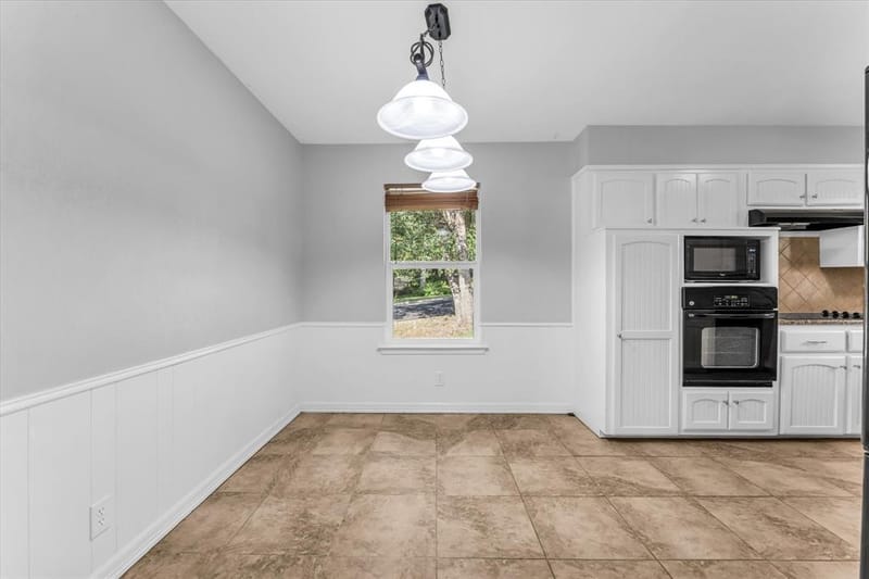 9730 Timberview Drive, Woodway TX 76712 - Photo 11