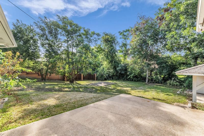 9730 Timberview Drive, Woodway TX 76712 - Photo 31