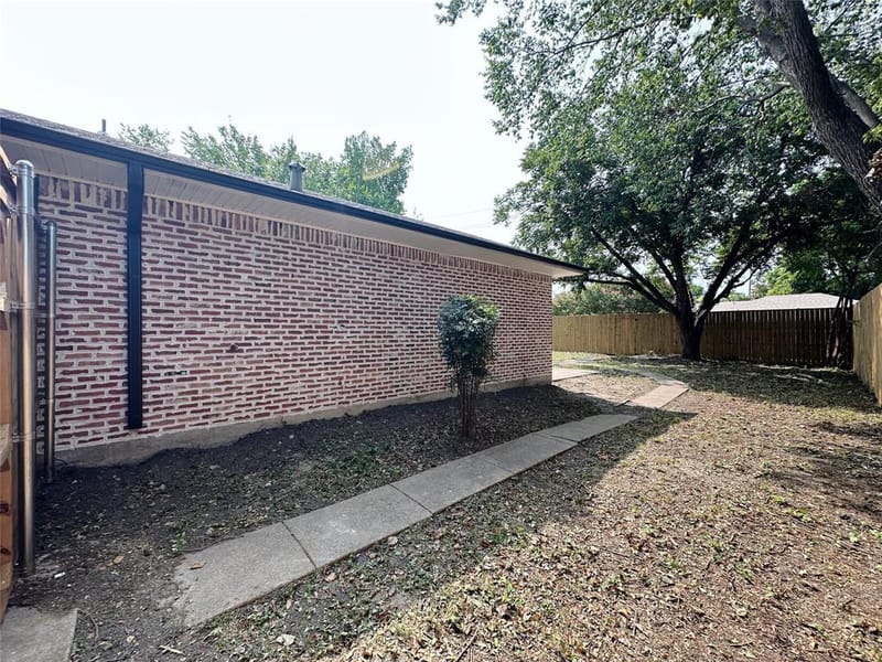1814 Walnut Avenue, Carrollton TX 75006 - Photo 34
