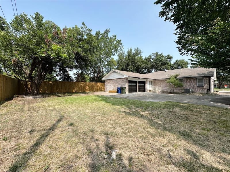 1814 Walnut Avenue, Carrollton TX 75006 - Photo 33