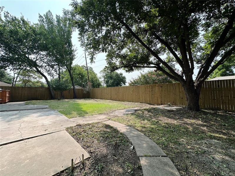 1814 Walnut Avenue, Carrollton TX 75006 - Photo 31