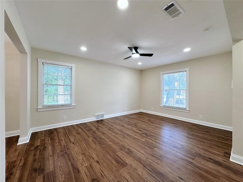 1814 Walnut Avenue, Carrollton TX 75006 - Photo 8