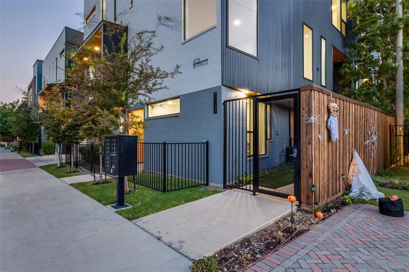 426 W 9th Street # 105, Dallas TX 75208