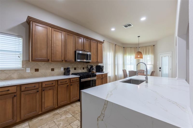913 Caudle Lane, Savannah TX 76227 - Photo 14