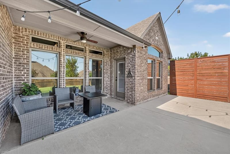 1156 Blue Sky Lane, Burleson TX 76058 - Photo 6