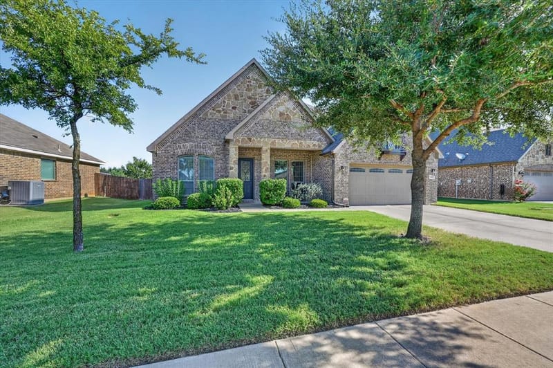 1156 Blue Sky Lane, Burleson TX 76058 - Photo 7