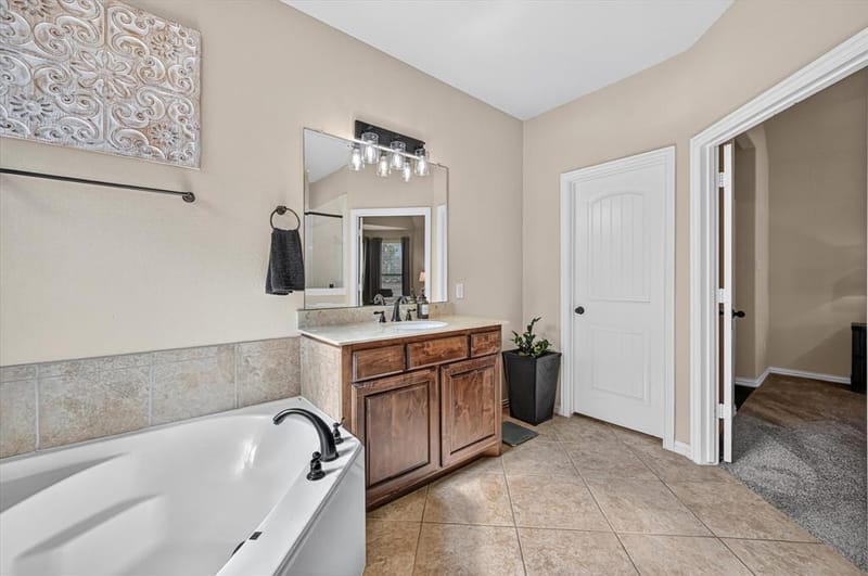 1156 Blue Sky Lane, Burleson TX 76058 - Photo 14