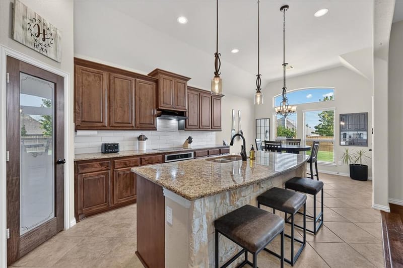 1156 Blue Sky Lane, Burleson TX 76058 - Photo 18