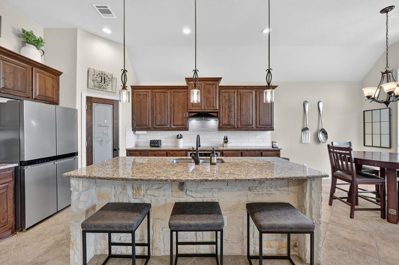 1156 Blue Sky Lane, Burleson TX 76058 - Photo 15