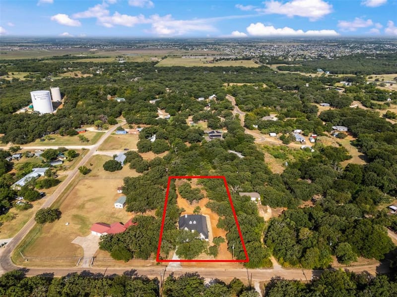 5609 Thousand Oaks Drive, Joshua TX 76058 - Photo 4