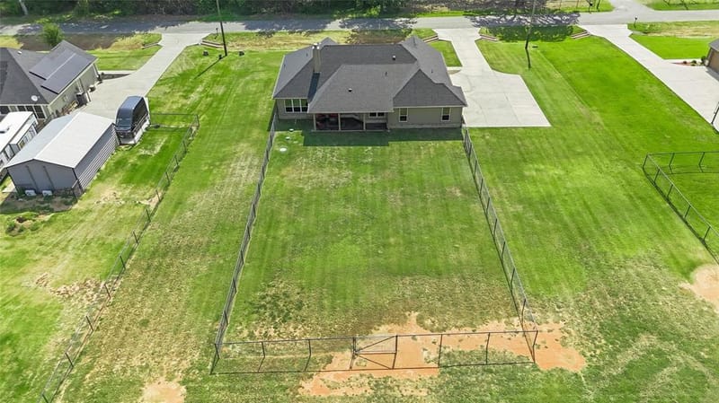 1212 County Road 4797, Springtown TX 76082 - Photo 36