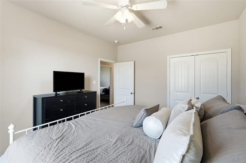 1212 County Road 4797, Springtown TX 76082 - Photo 28