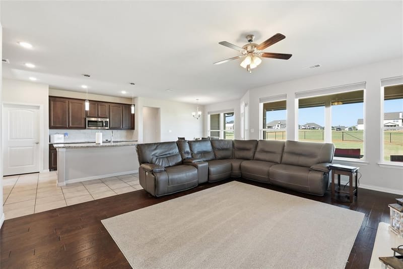 1212 County Road 4797, Springtown TX 76082 - Photo 9
