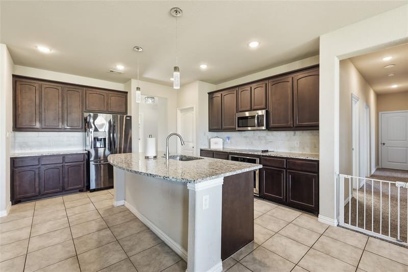1212 County Road 4797, Springtown TX 76082 - Photo 11